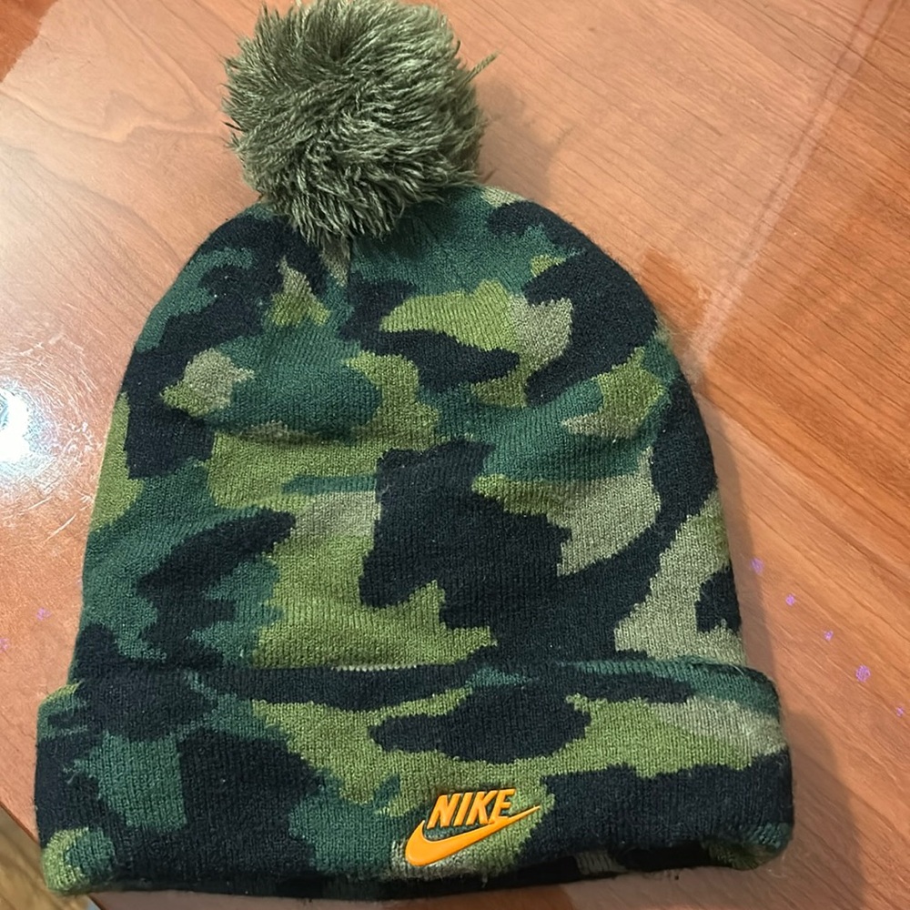 Nike camo skullcap